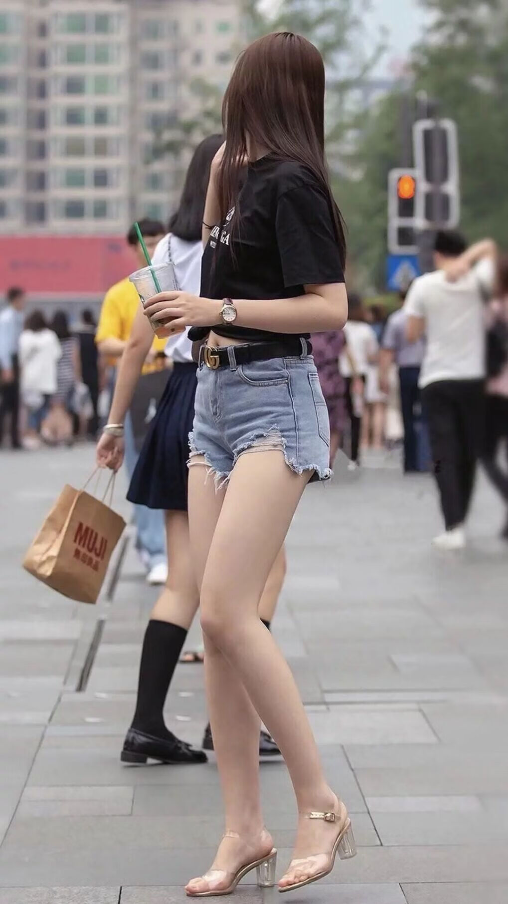 开云·体育官网APP下载-布克单场五十加太阳教练战术奏效，布克续约太阳